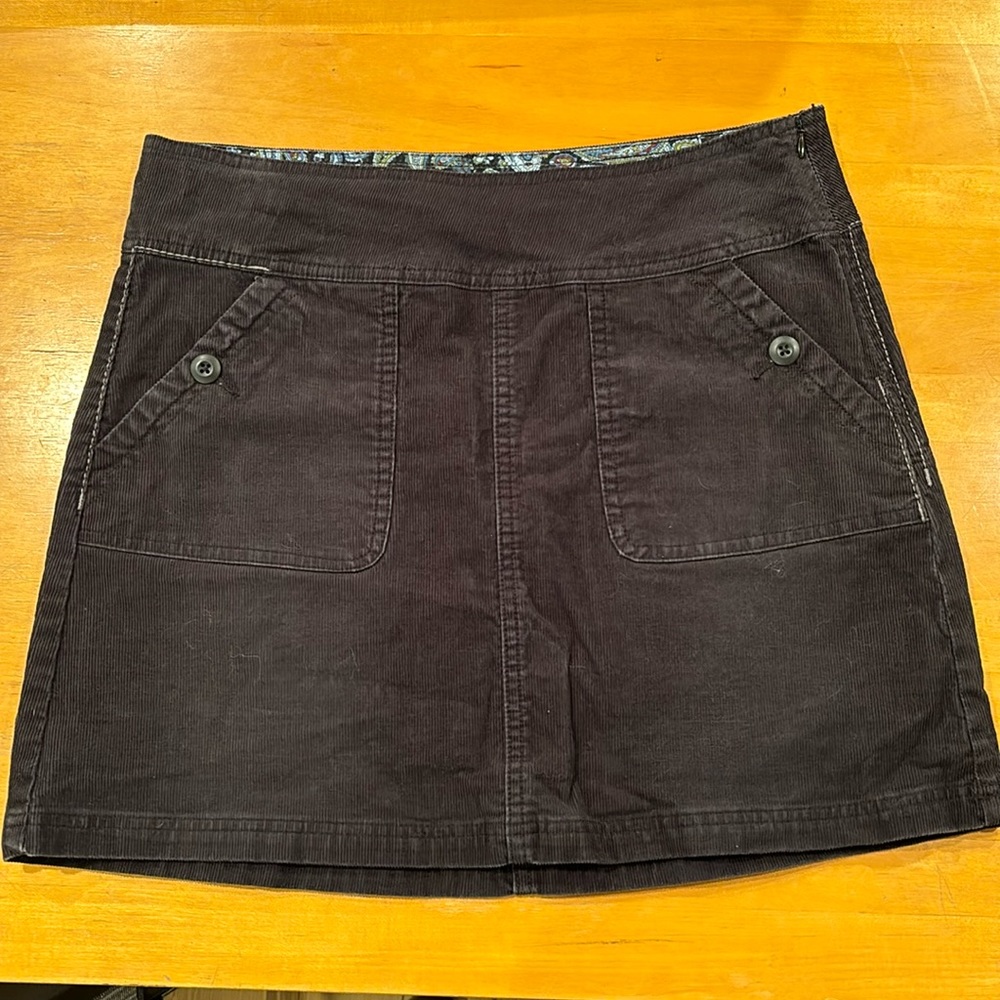 Prana Corduroy Skirt Size 8 in great condition